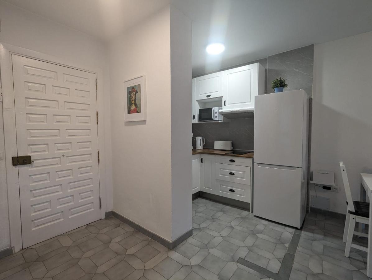 בנאלמדנה Apartamento Entero, Enormes Piscinas, Terraza Y Playa מראה חיצוני תמונה