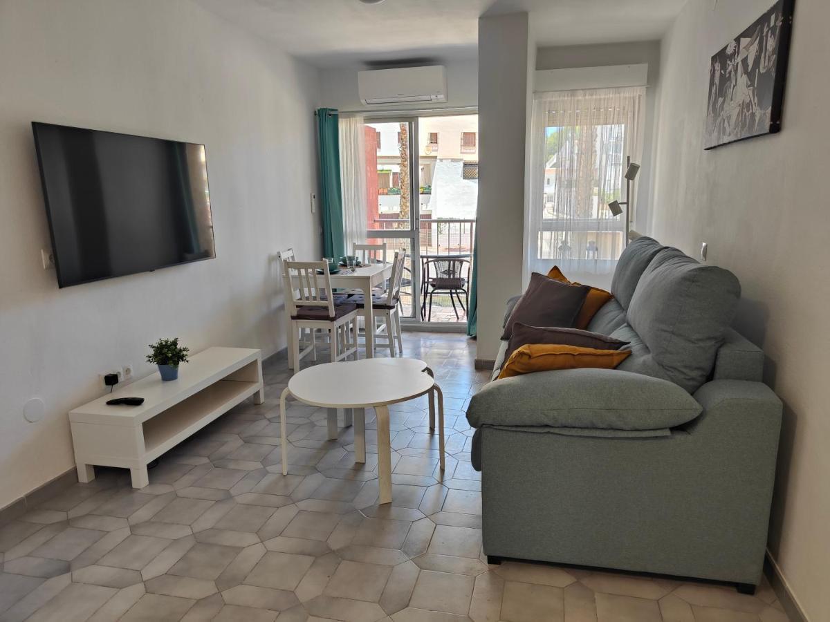 בנאלמדנה Apartamento Entero, Enormes Piscinas, Terraza Y Playa מראה חיצוני תמונה