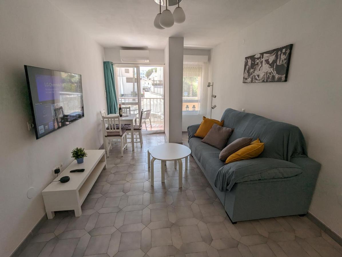בנאלמדנה Apartamento Entero, Enormes Piscinas, Terraza Y Playa מראה חיצוני תמונה