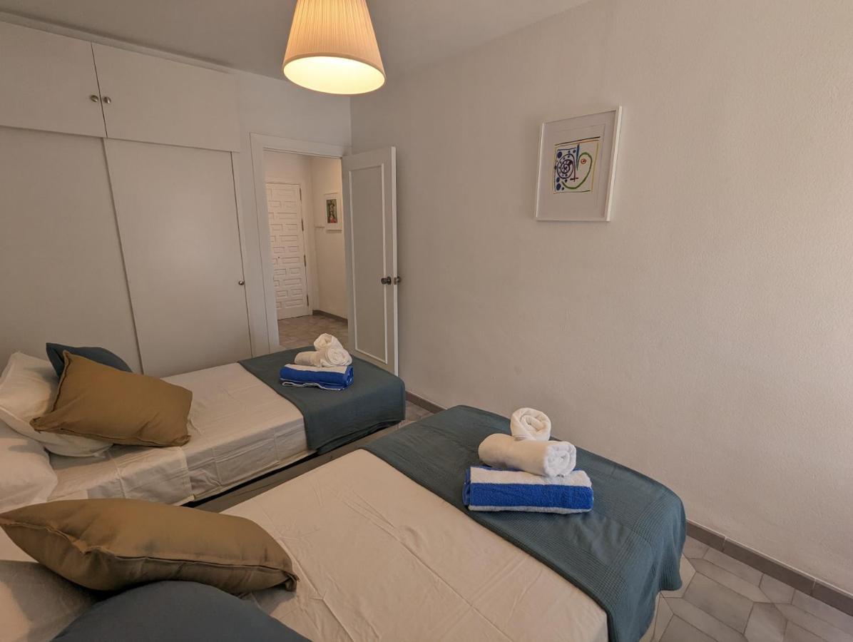בנאלמדנה Apartamento Entero, Enormes Piscinas, Terraza Y Playa מראה חיצוני תמונה