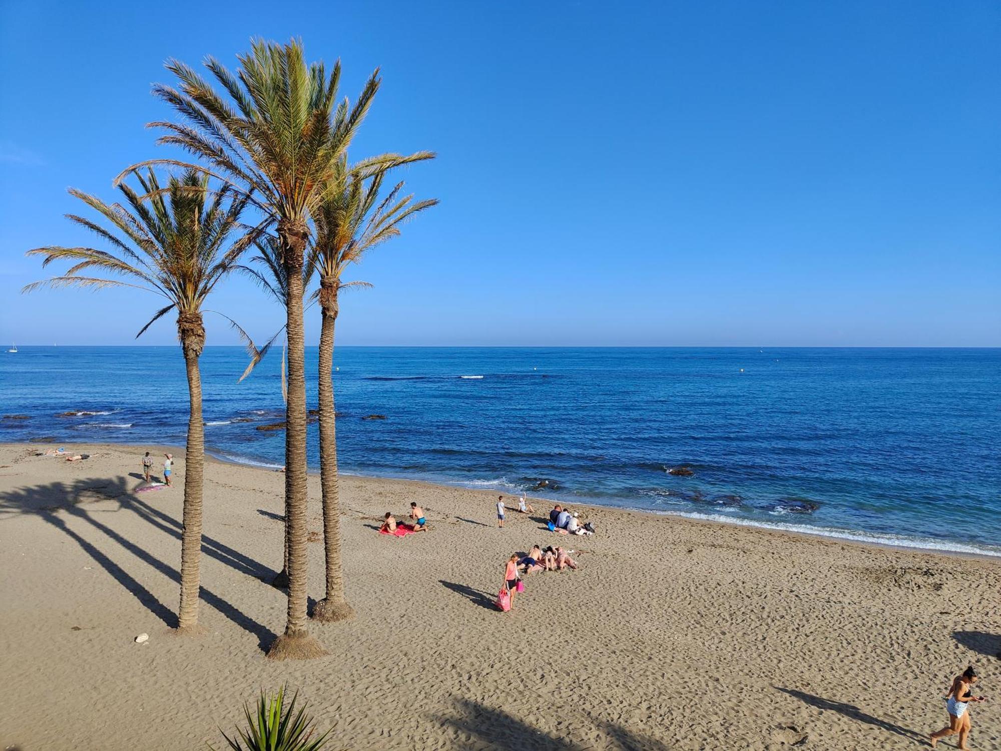 בנאלמדנה Apartamento Entero, Enormes Piscinas, Terraza Y Playa מראה חיצוני תמונה